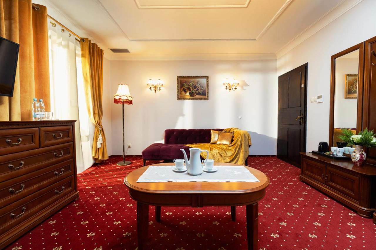 Toscania-check In 24h Bed & Breakfast 2*